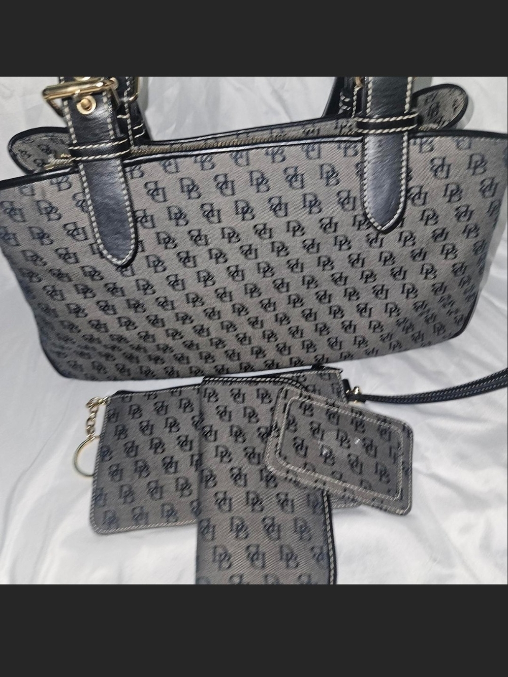 Dooney & Bourke Gray Signature Tote with Matching Wristlet Set